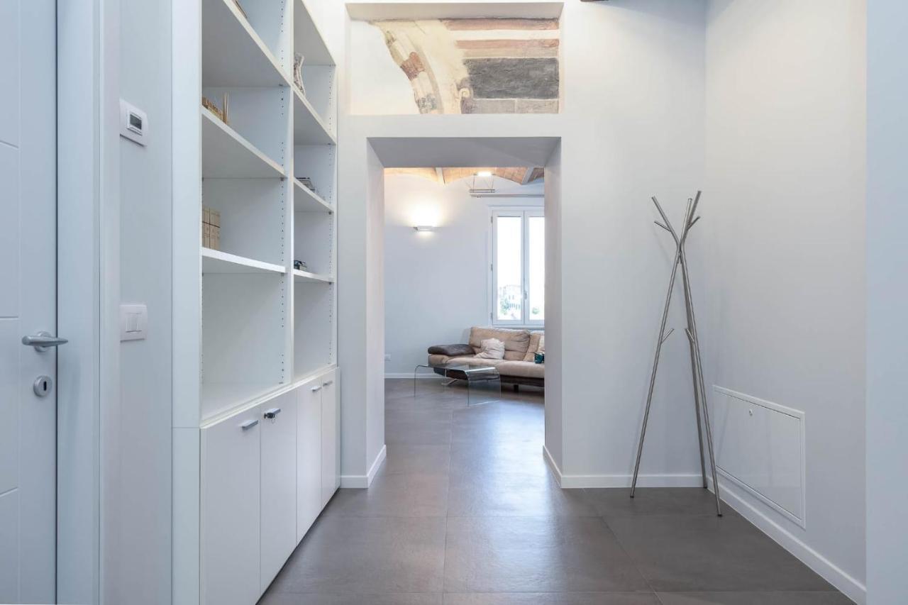 Siena Historic Center Stylish Flat With Balcony! Apartment Bagian luar foto
