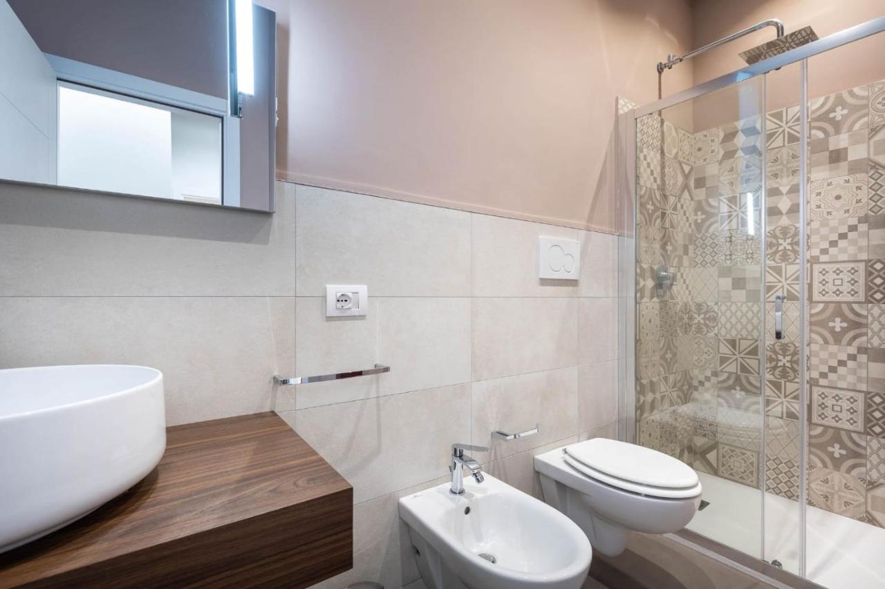 Siena Historic Center Stylish Flat With Balcony! Apartment Bagian luar foto